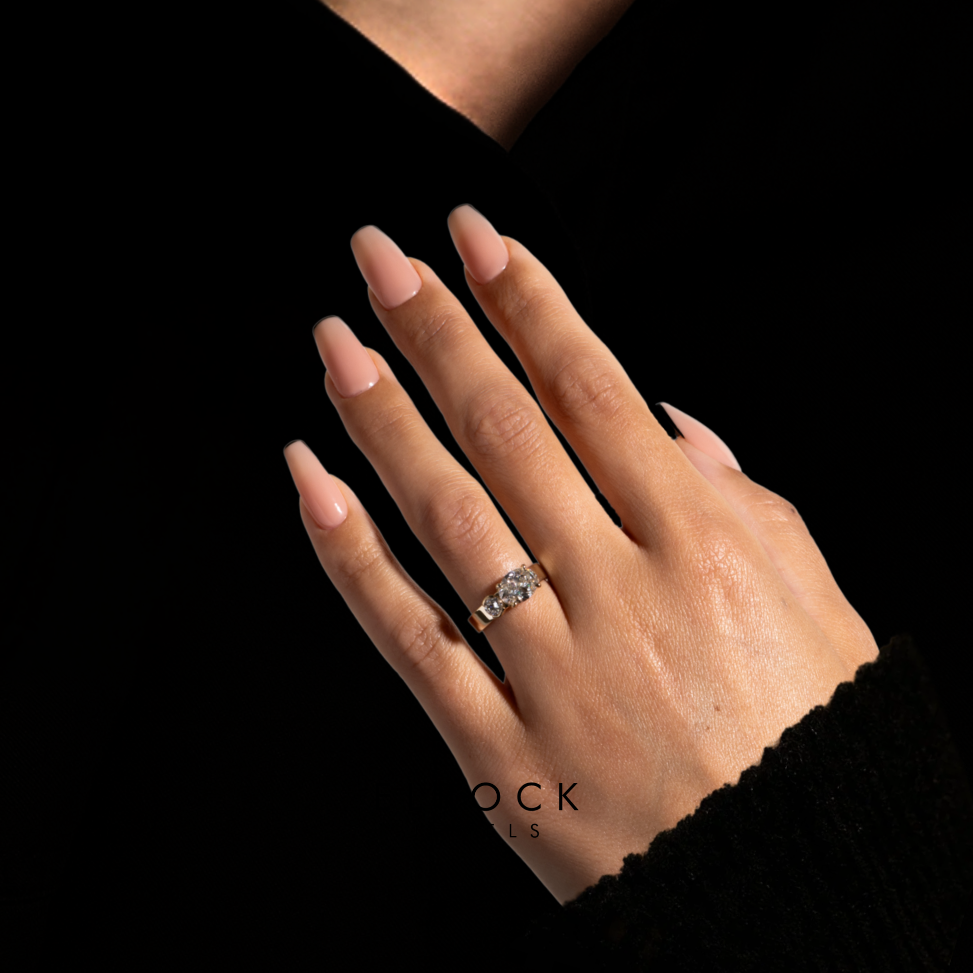 14k Gold Single Solitaire Diamond Band 