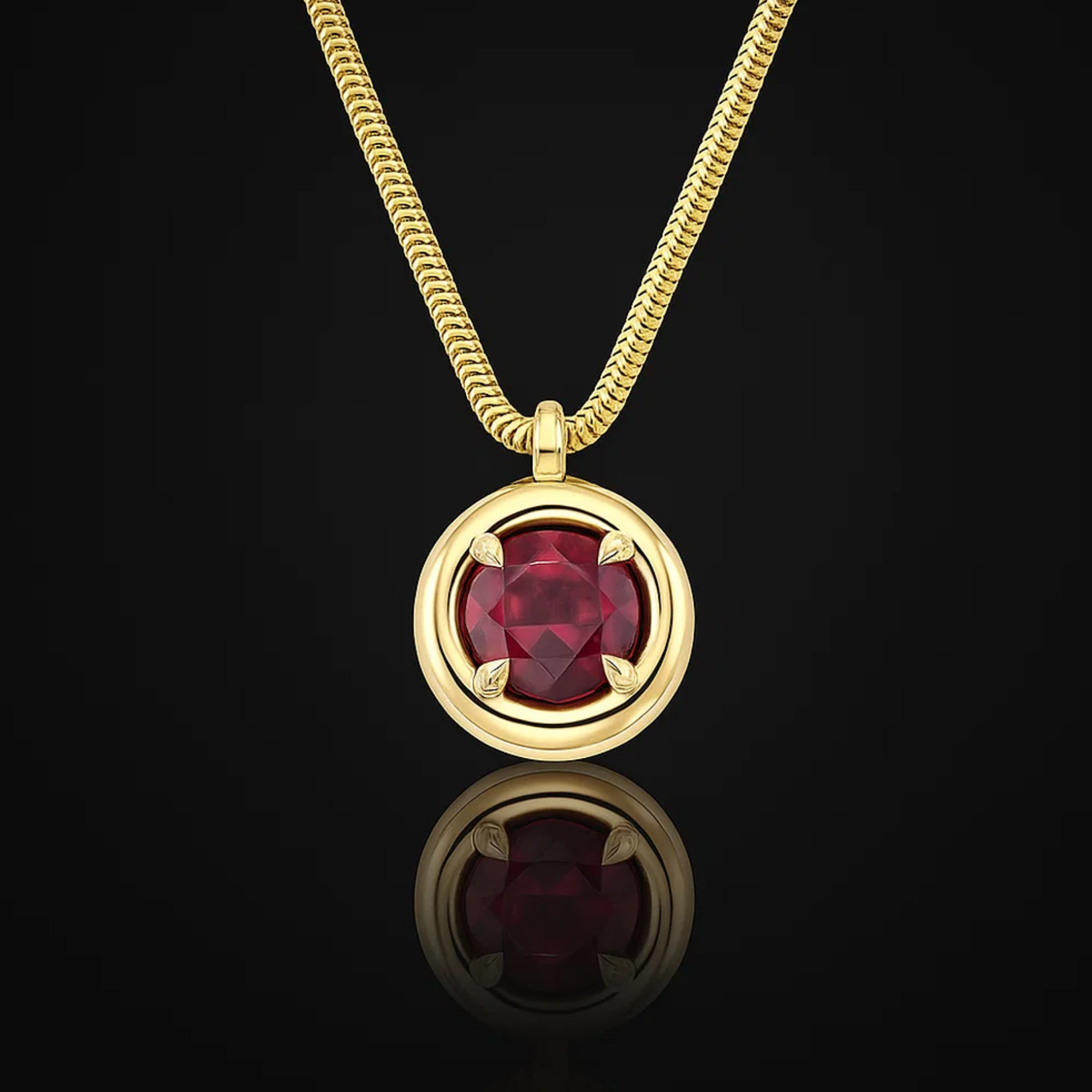 14K Gold Round Shaped Garnet Necklace