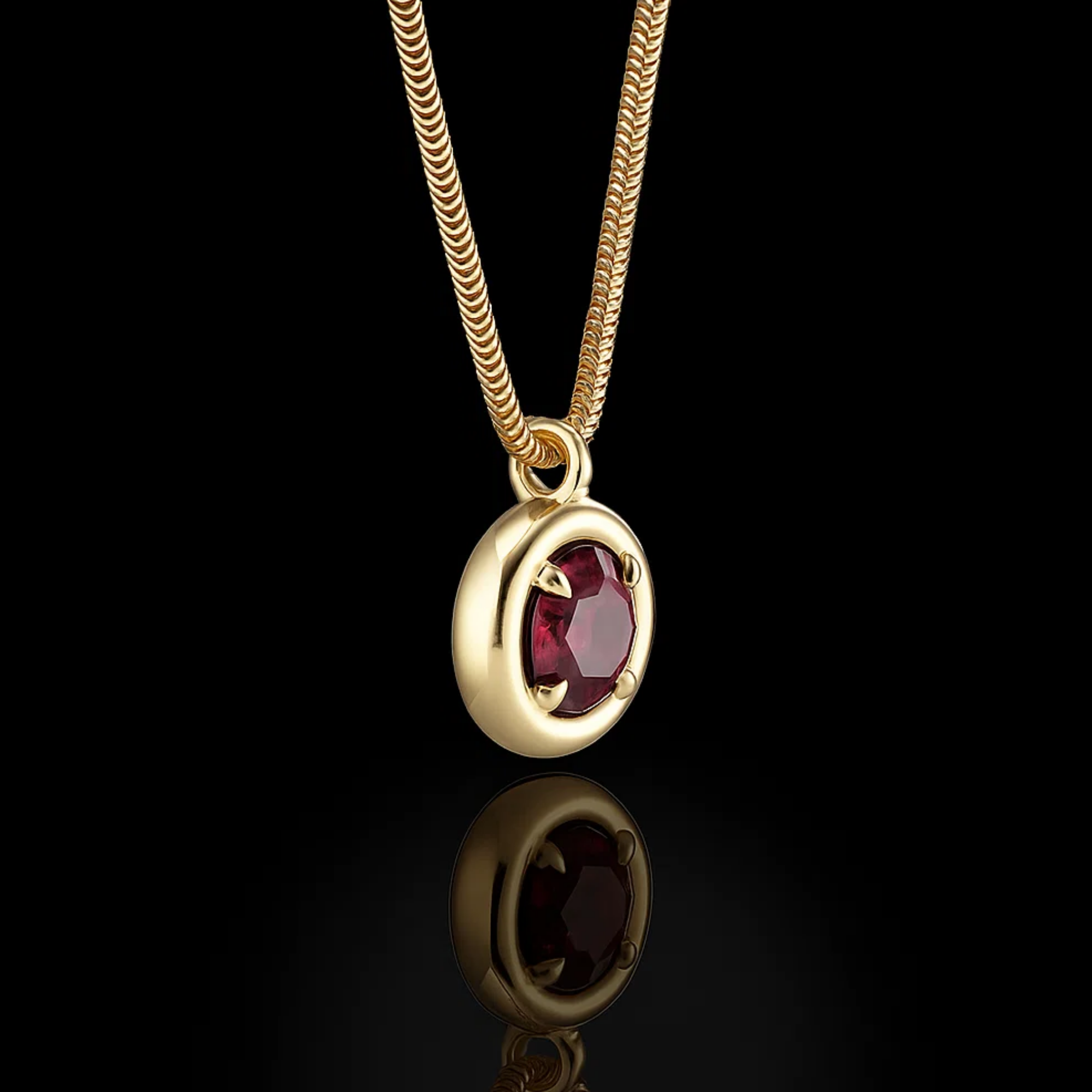 14K Gold Round Shaped Garnet Necklace