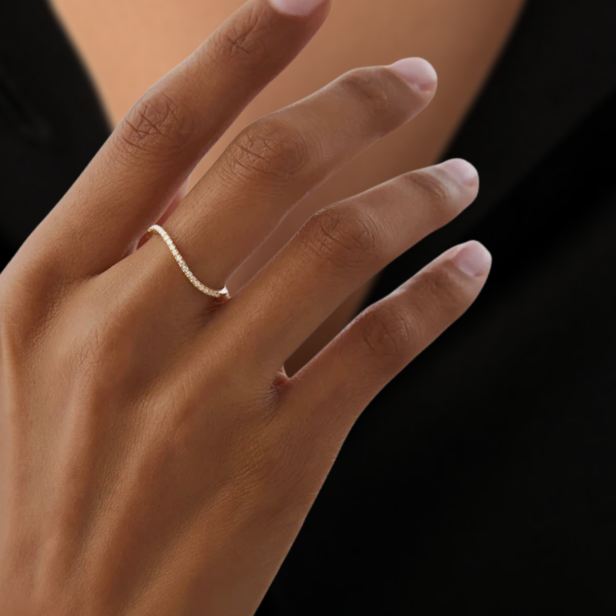0.11 ctw Minimalist Curve Half Eternity Ring