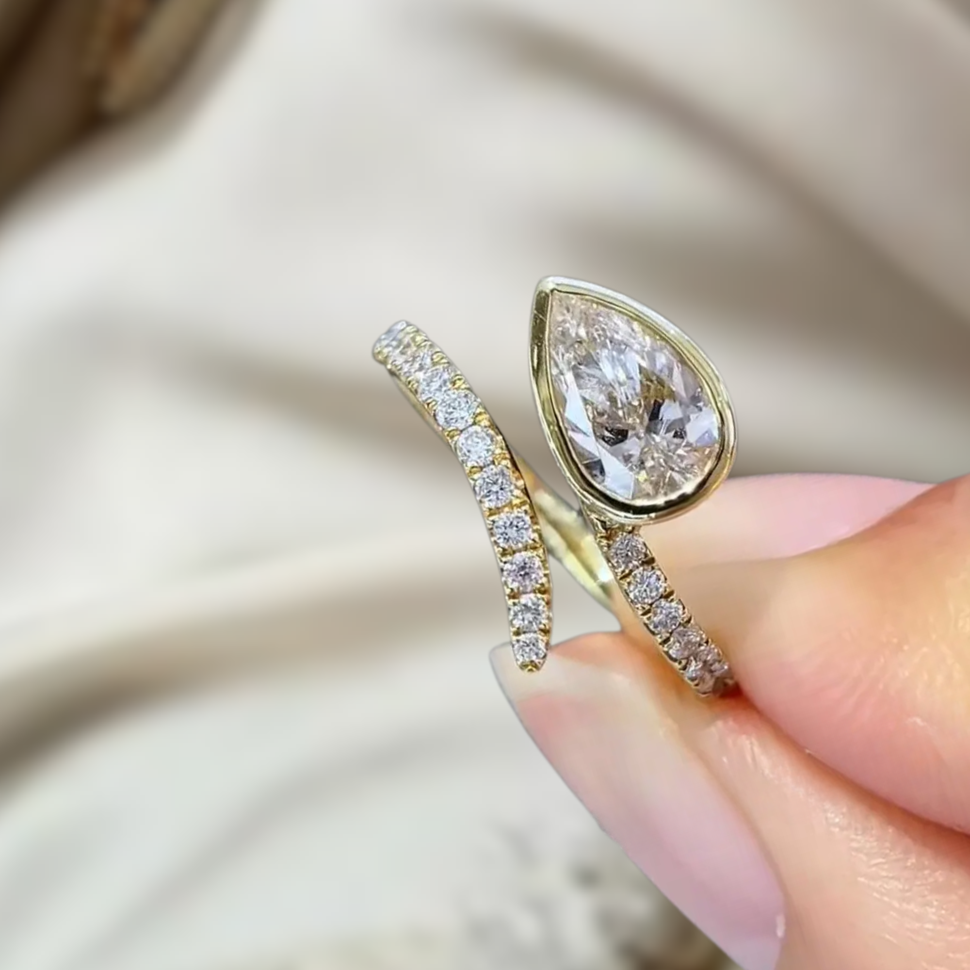  Gold Pear Shape Lab Grown Diamond