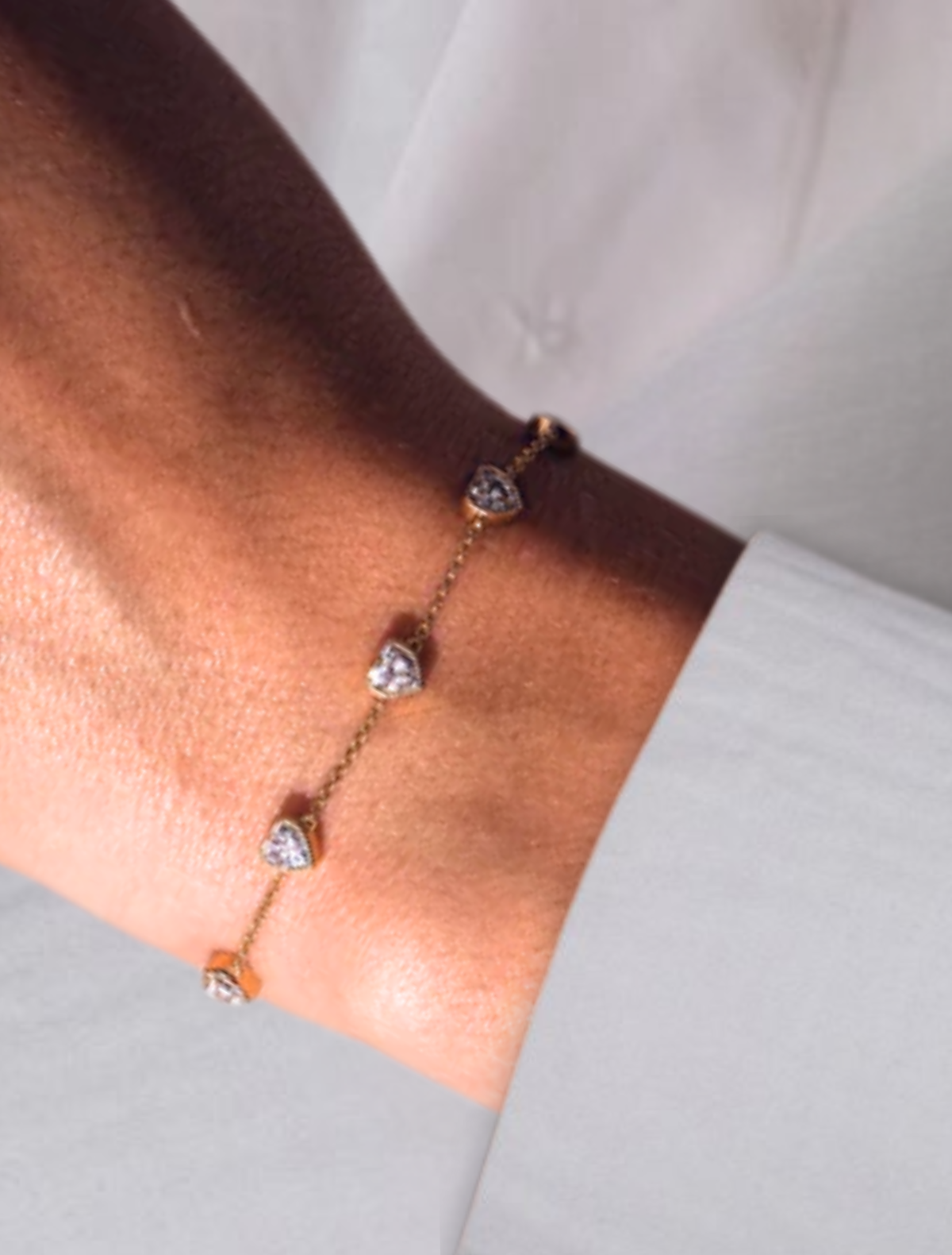 14K Gold Heart Cut Bezel Bracelet Tiny Diamond Bracelet
