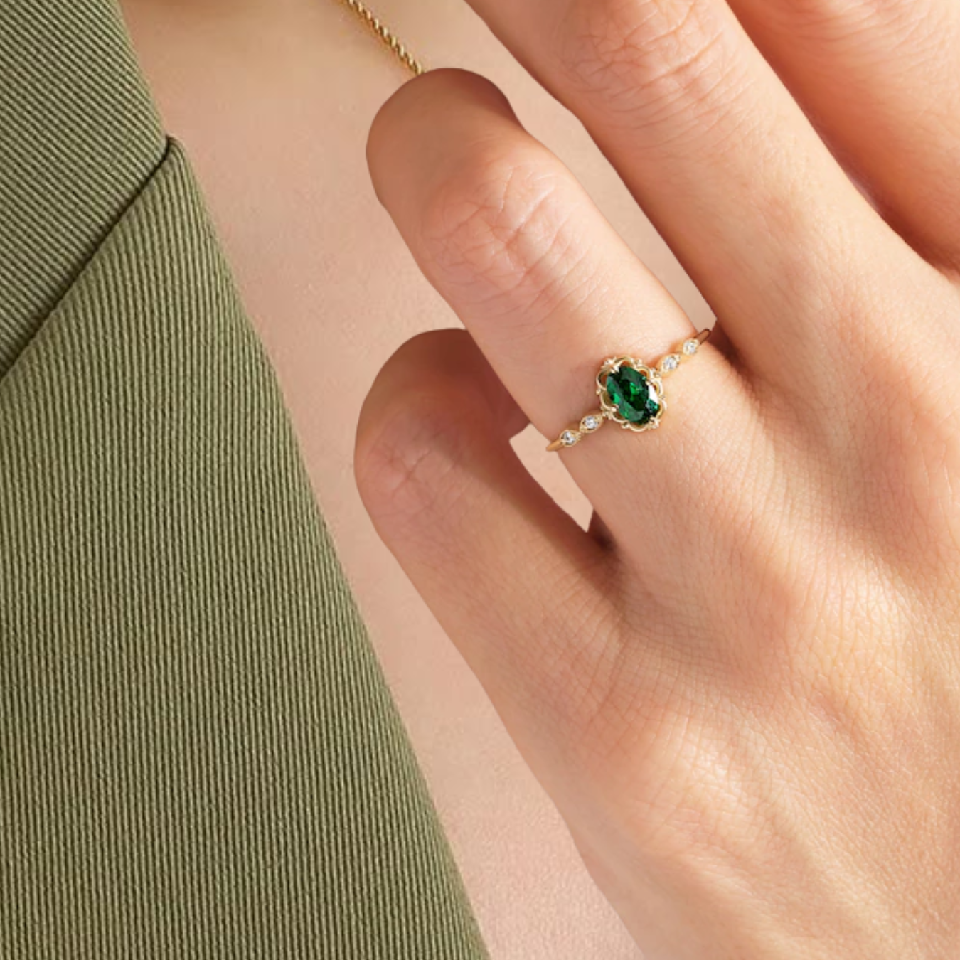 14K Solid Gold Halo Birthstone Jewelry Engagement Band 1.00 CT Emerald Ring