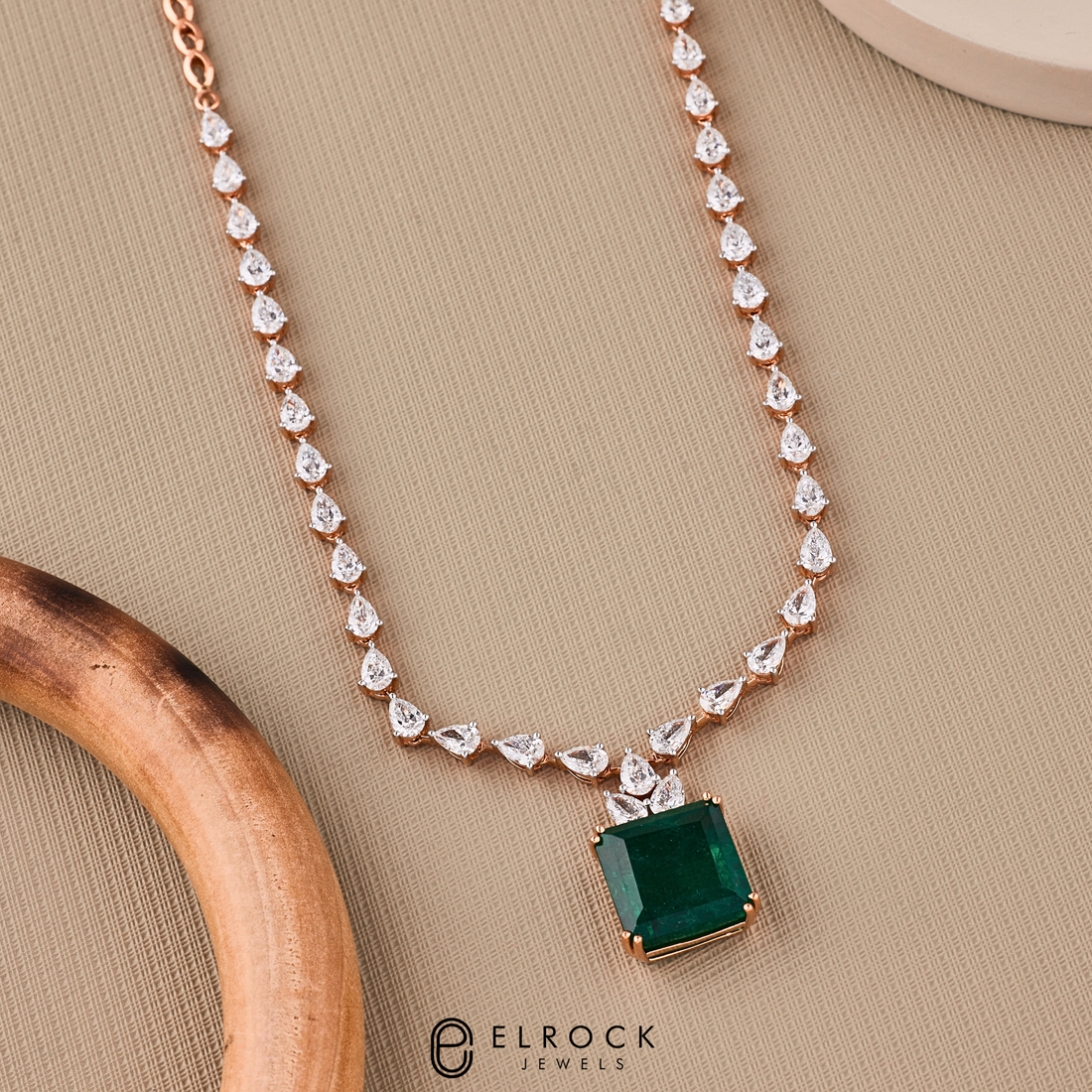 Emerald Necklace And Earrings Set