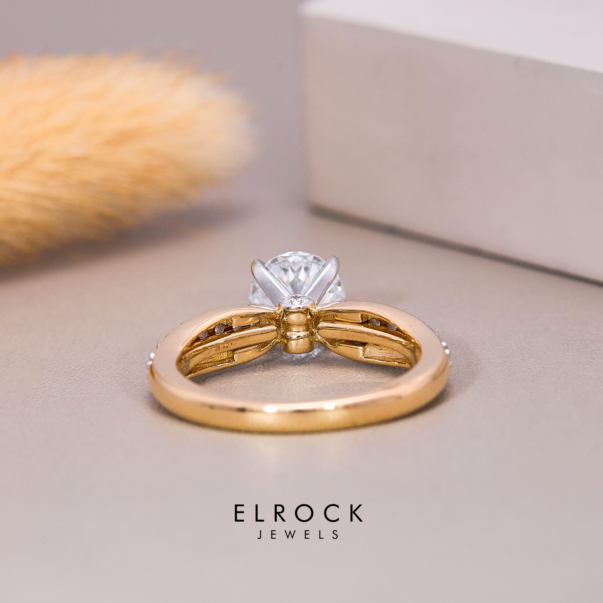 14K Solid Gold Round Cut Women's Engagement Ring