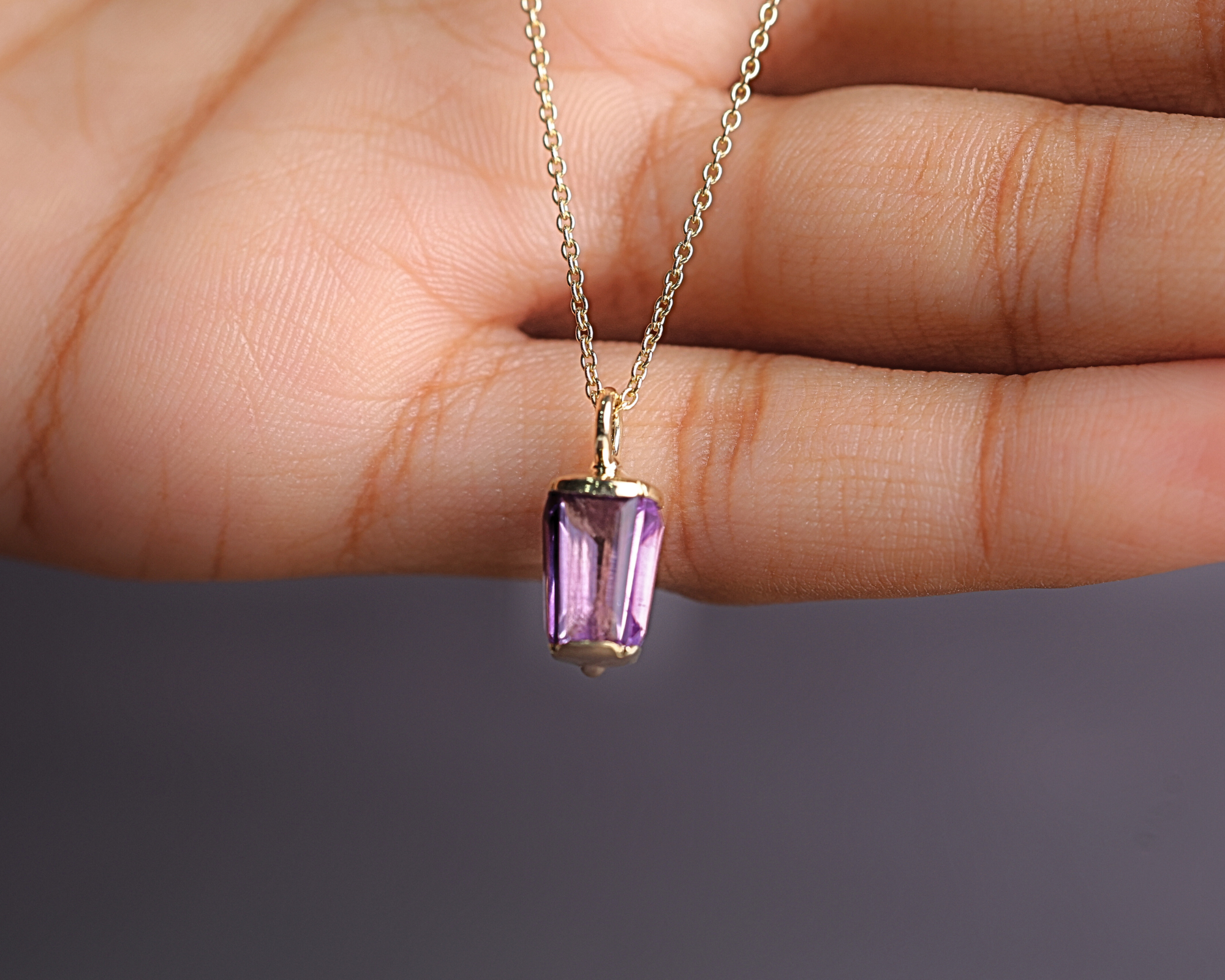 14K Gold Sapphire Pendant Dainty Lilac Sapphire Gemstone Pendant in Gold