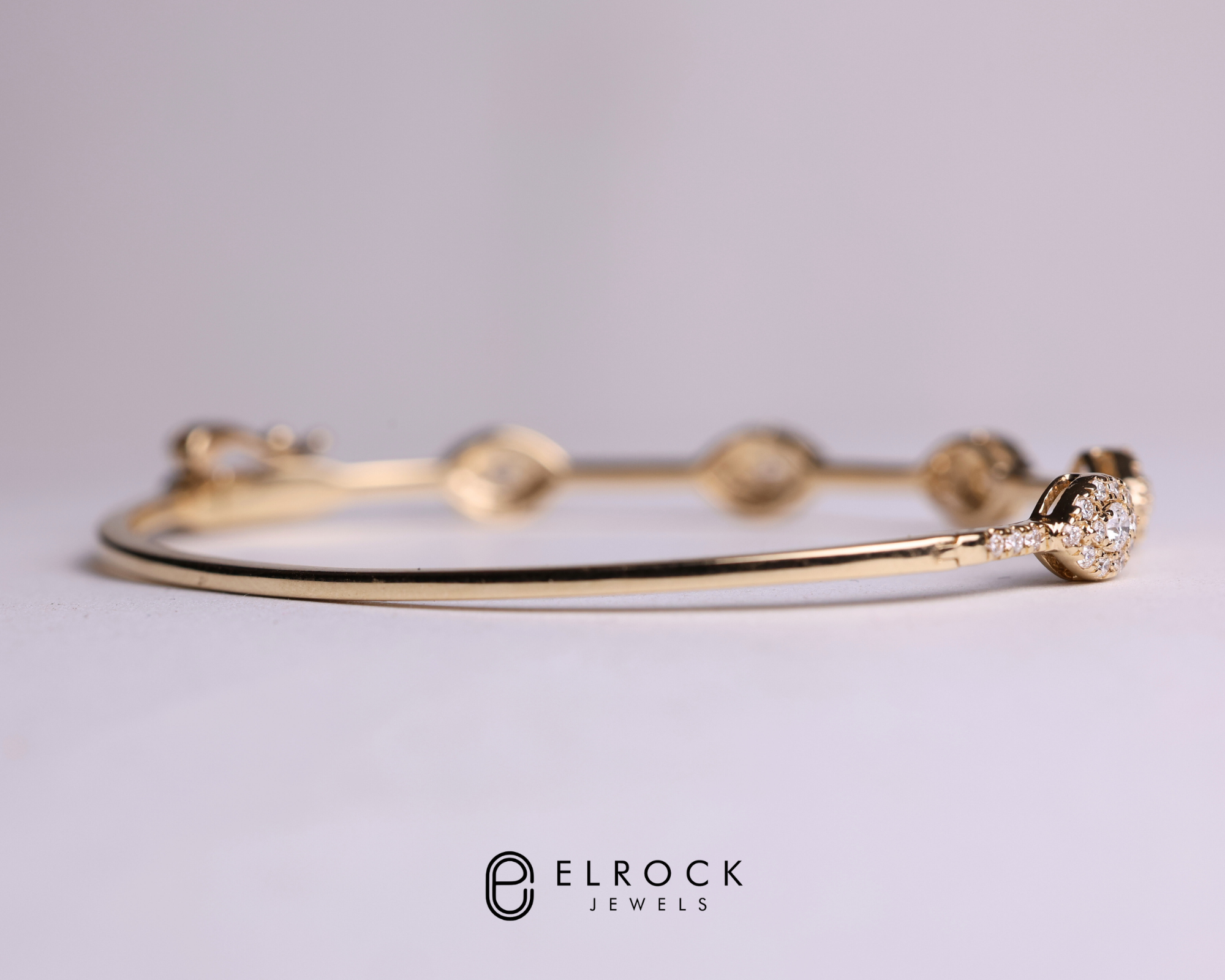 14k Round Diamond Bangle Bracelet 