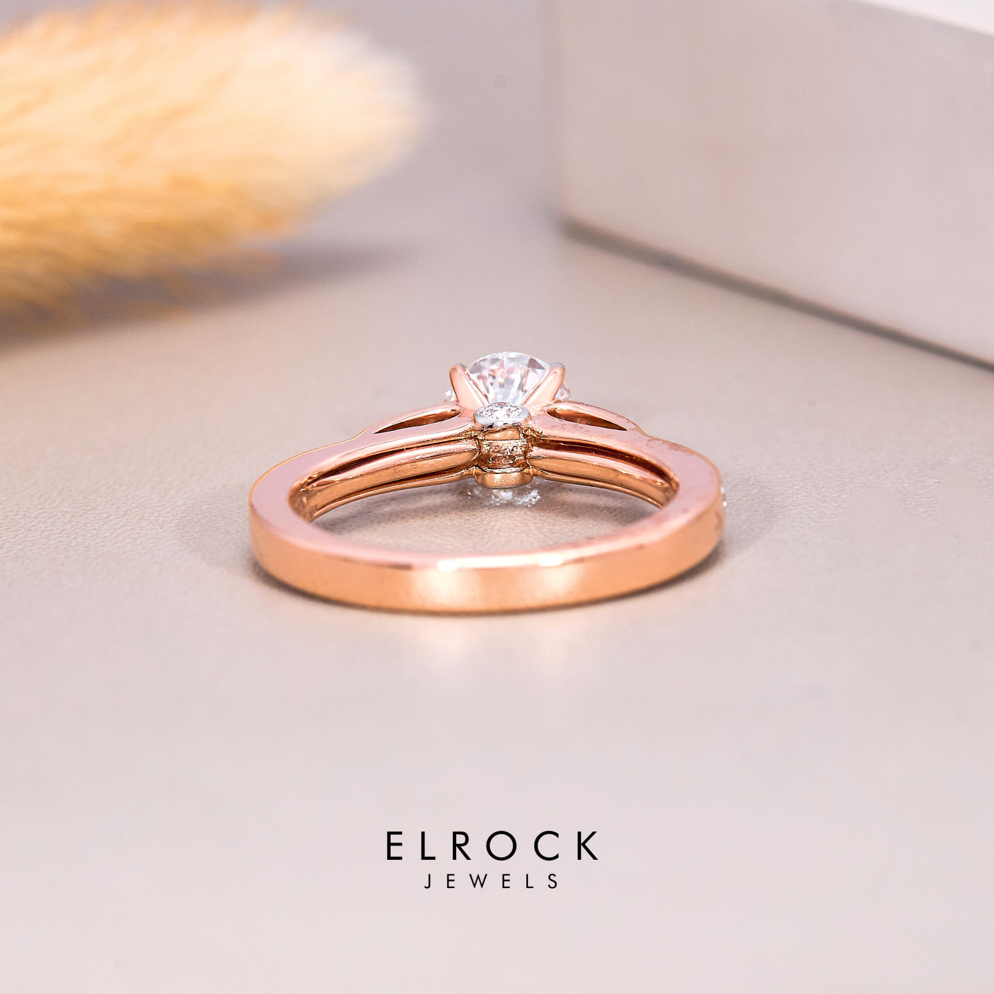 Round Diamond Ring 