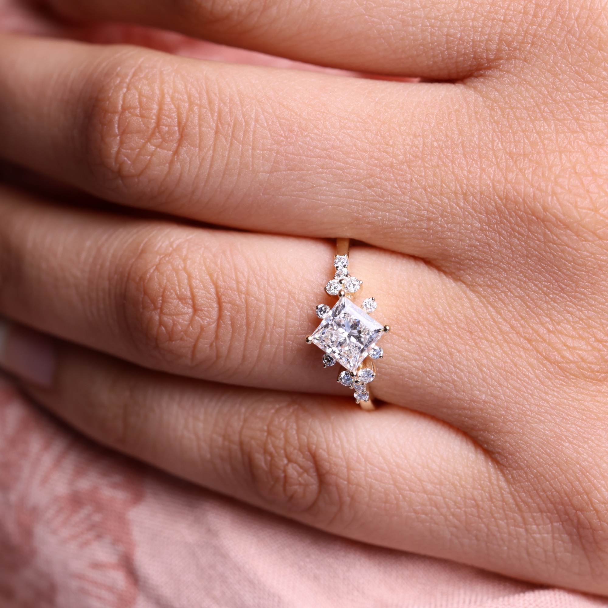 14K Gold 1.00 Carat Princess Cut Stylish Solitaire Engagement Ring