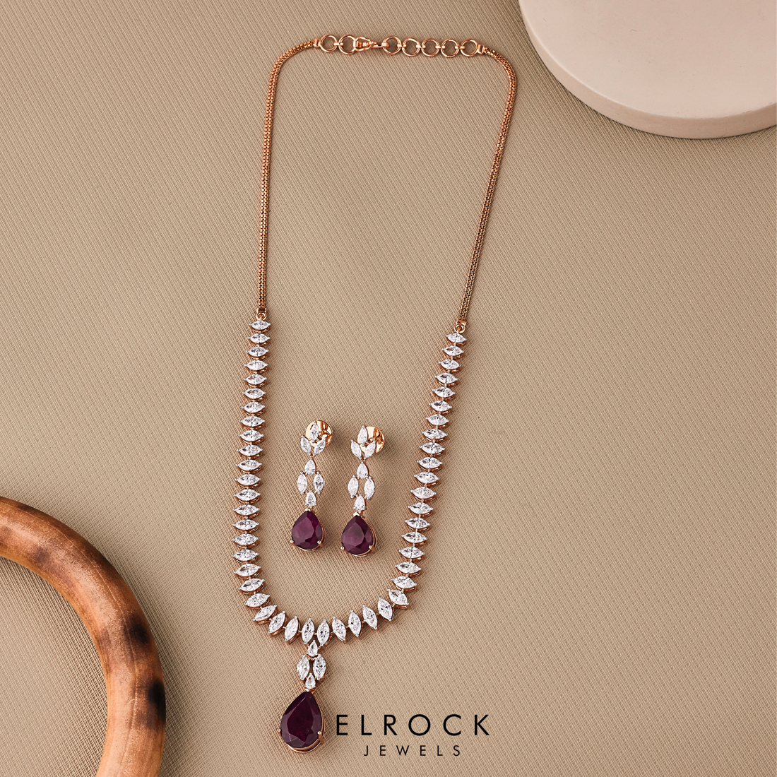Bridal ruby and earrings and necklace set