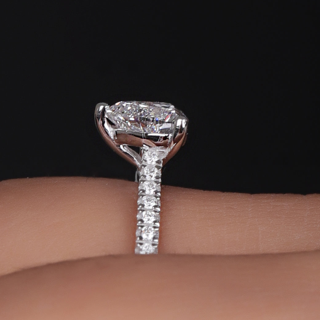 Heart-Shape Diamond Ring Solitaire Diamond Ring