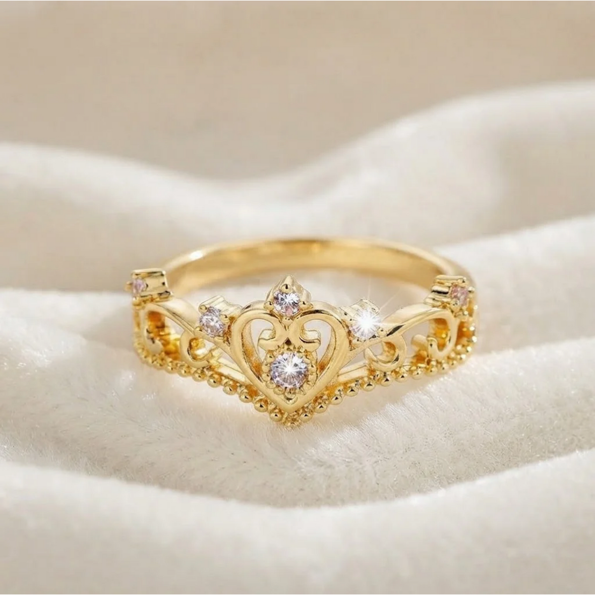Vintage Heart Filigree Diamond Ring