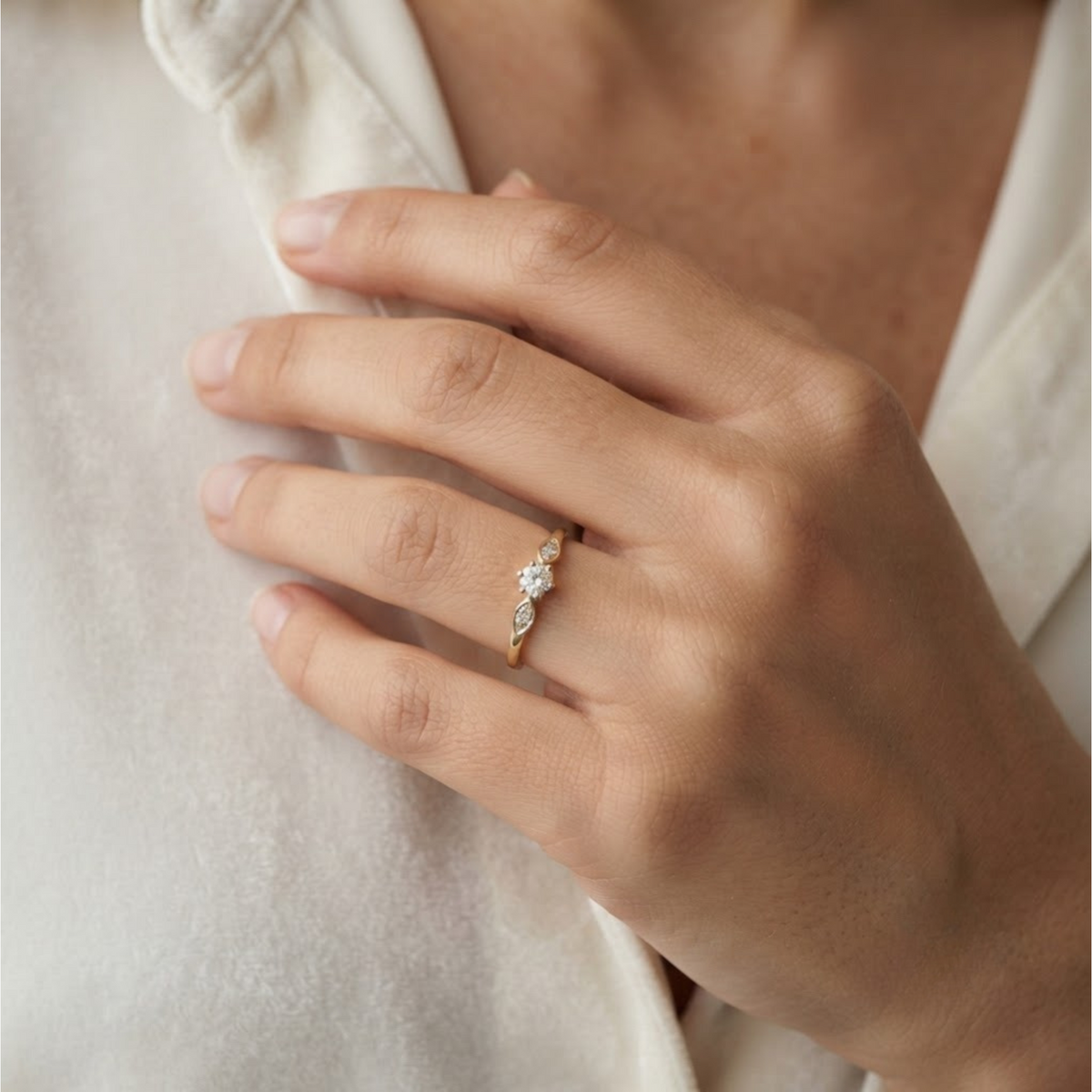 Round Diamond Leaf Accent Ring