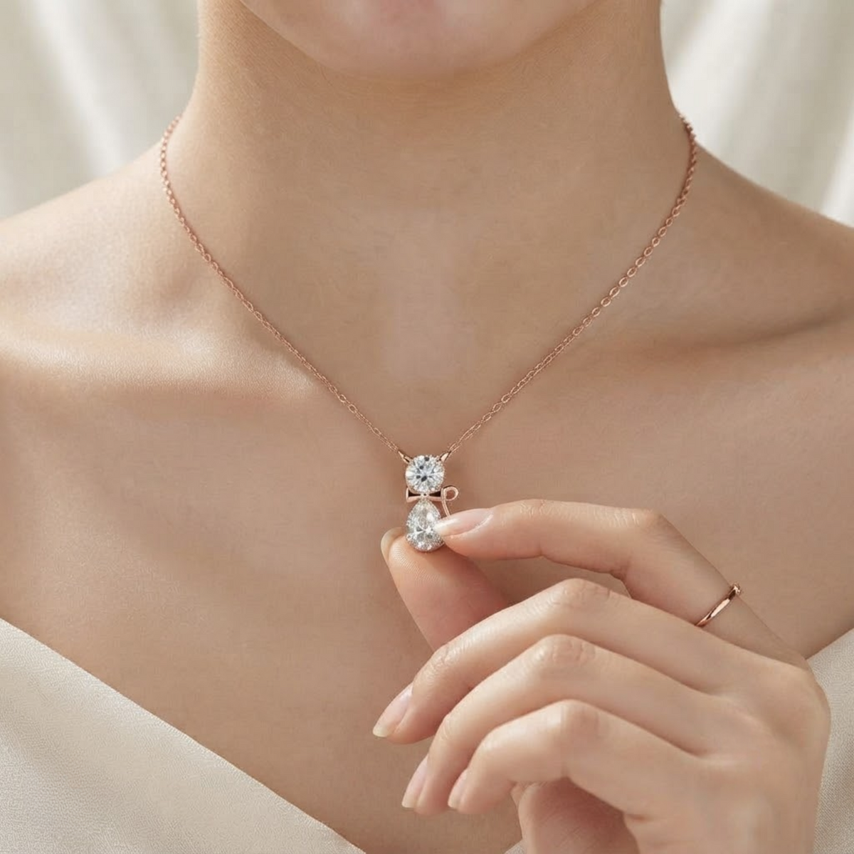 Cat Pendant Necklace