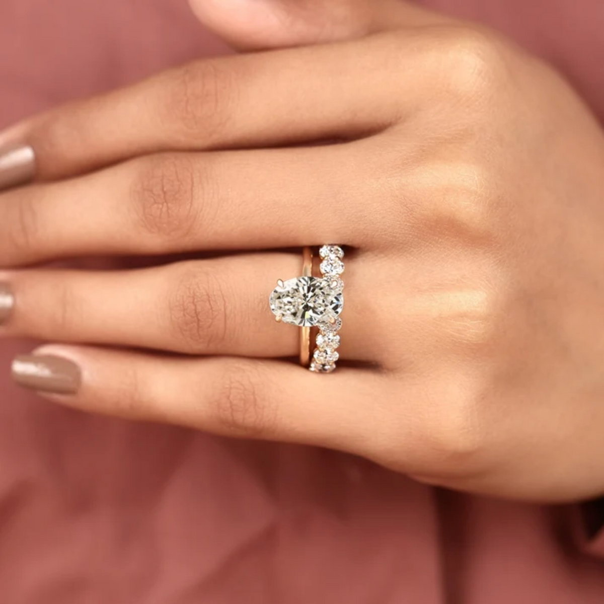 Oval Lab-Grown Diamond Bridal Ring Set