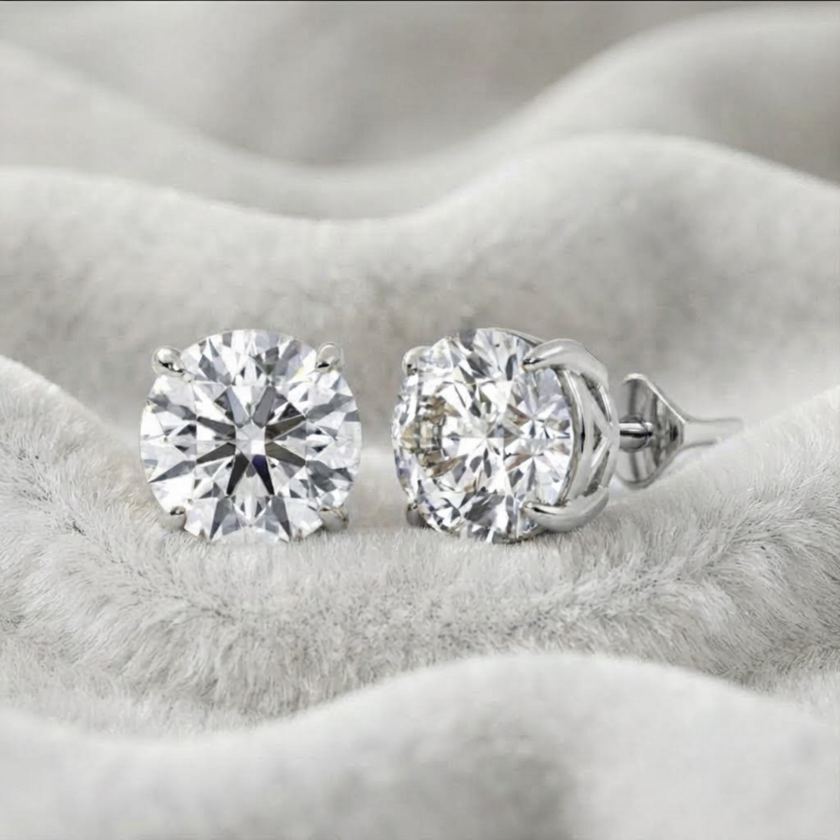 Round Diamond Solitaire Round Diamond Stud Earrings