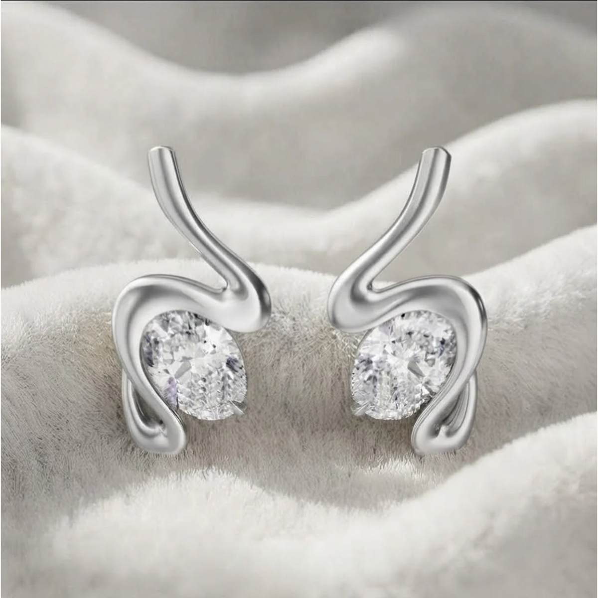 Oval Studs Round Earrings Diamond Earrings