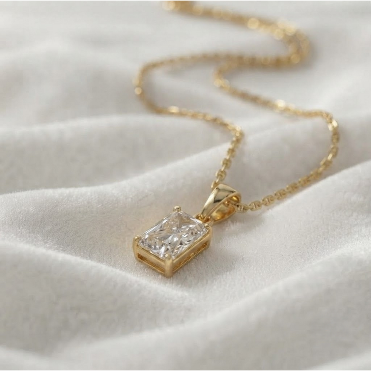 Radiant IGI Certified Diamond Radiant Cut Pendant