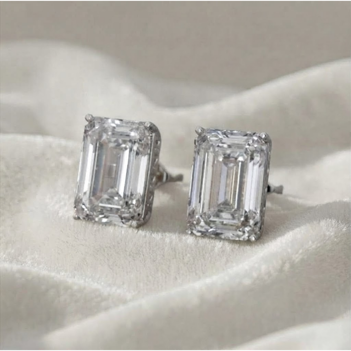Prong Setting Solitaire Emerald Diamond Studs