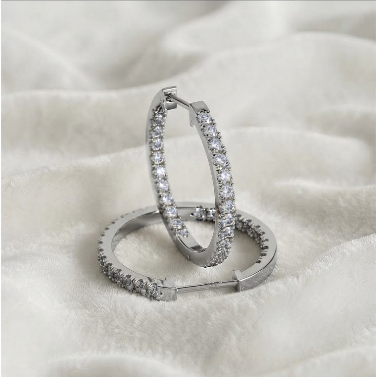 Inside Out Round Diamond Huggies Earring