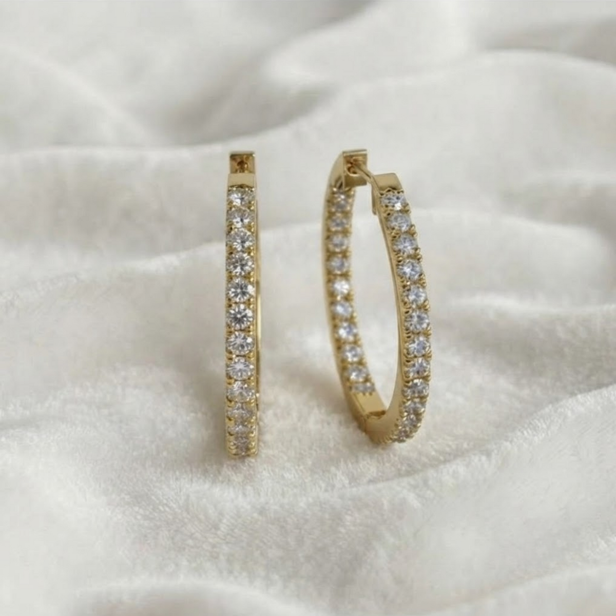 Inside Out Round Diamond Huggies Earring