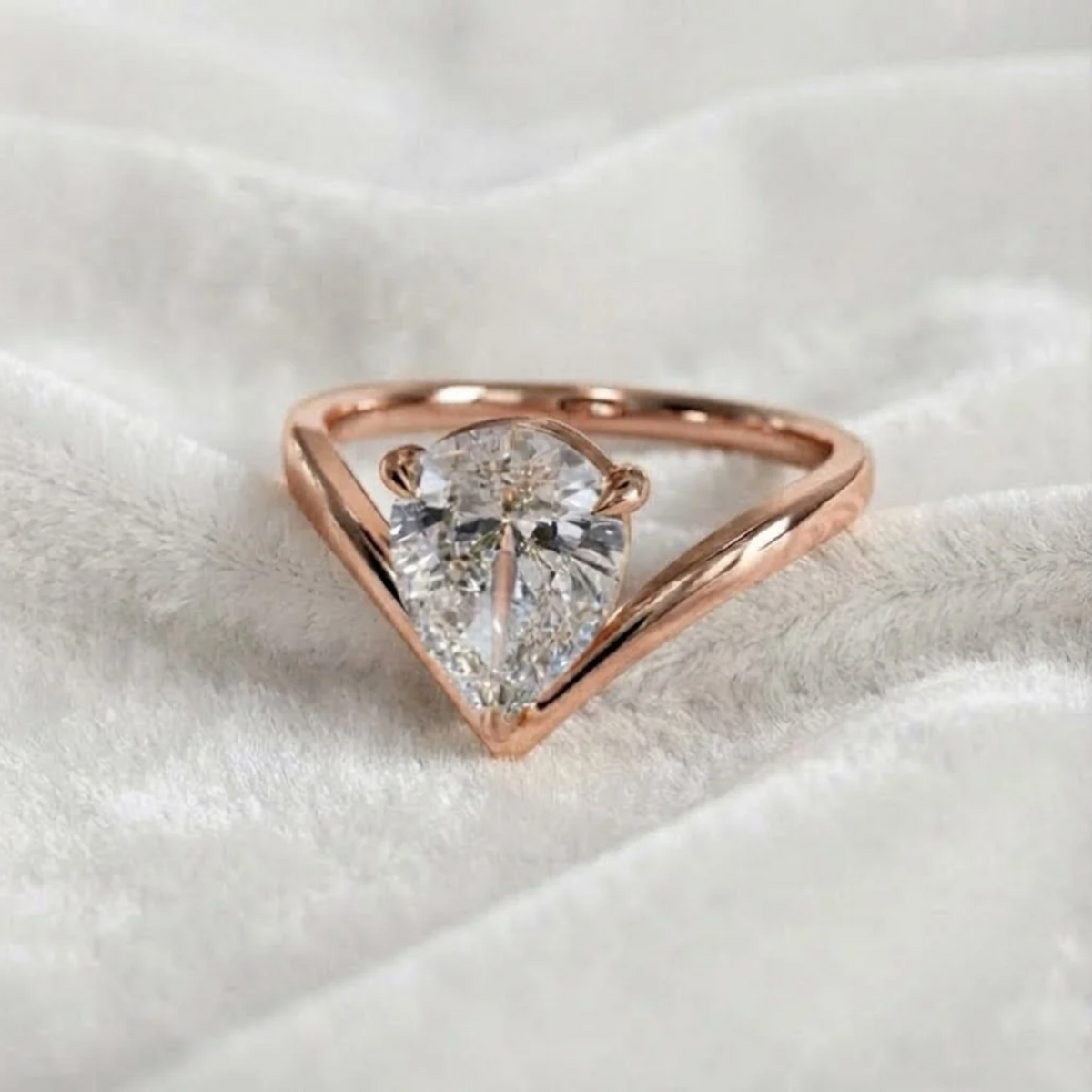 Pear Cut Lab Grown Diamond Curved Engagement Ring