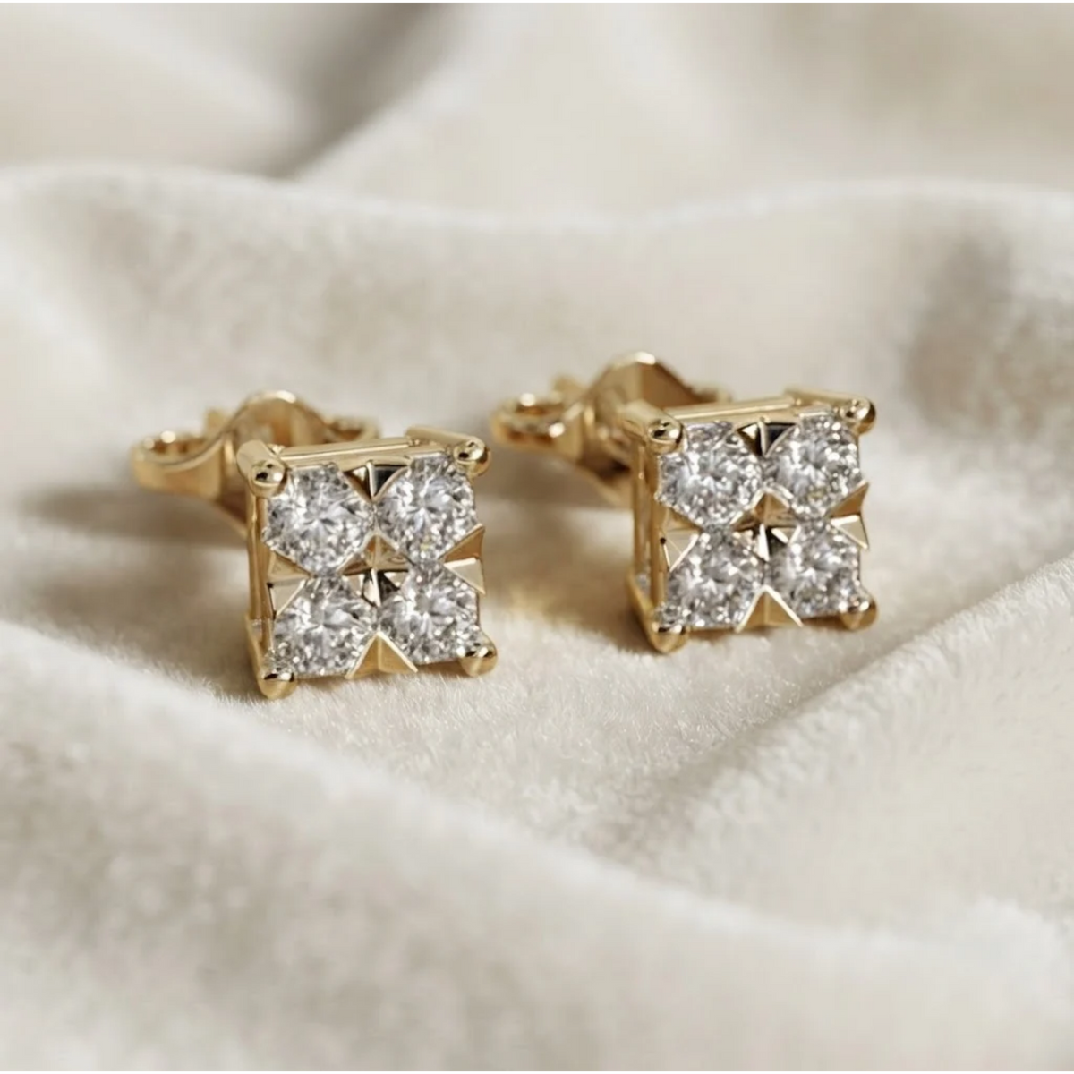 Gold Square Diamond Studs Earring