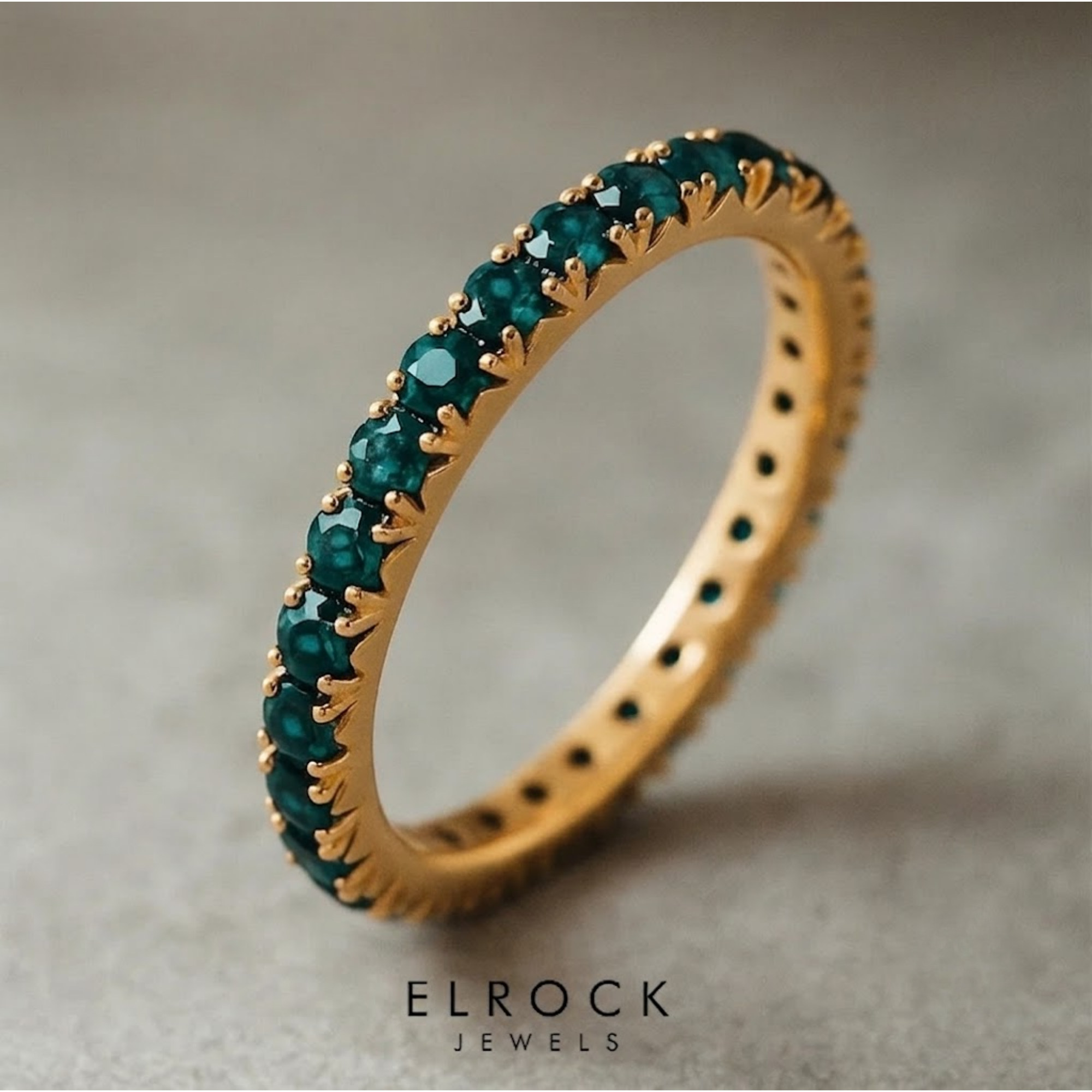 14K Saphir Eternity Ring aus 14 Karat in Teal Blue