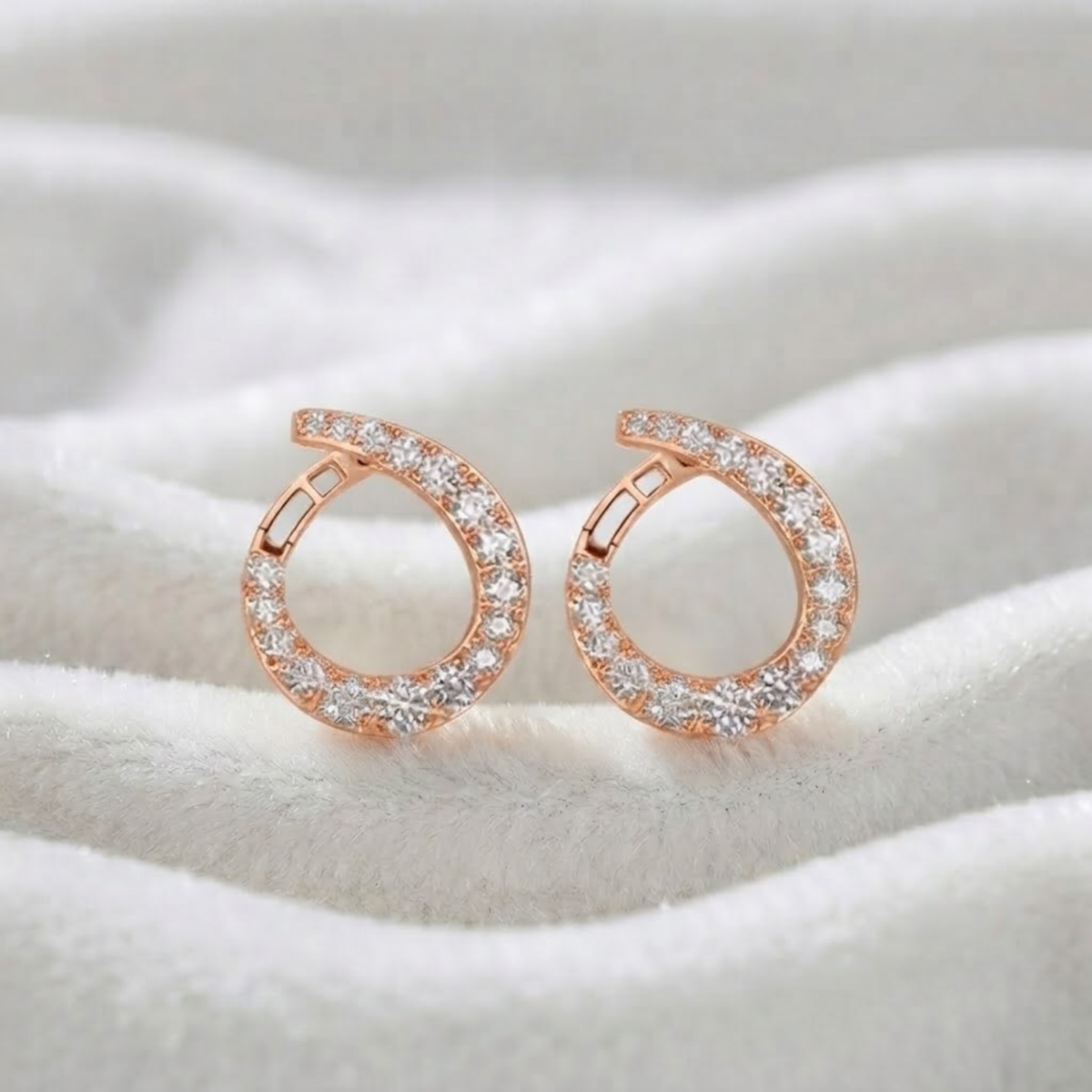 14 Karat Gold im Labor gezüchtete Diamant-Creolen (Hoop Huggie), Pavé-Fassung