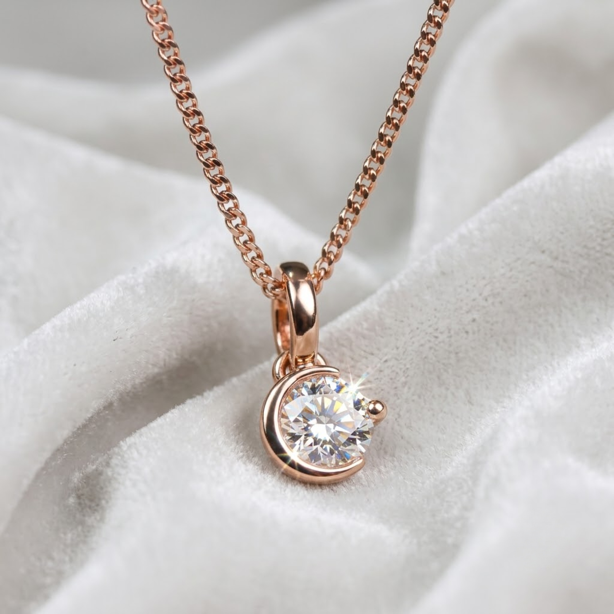 Solitaire Channel moon magic Necklace