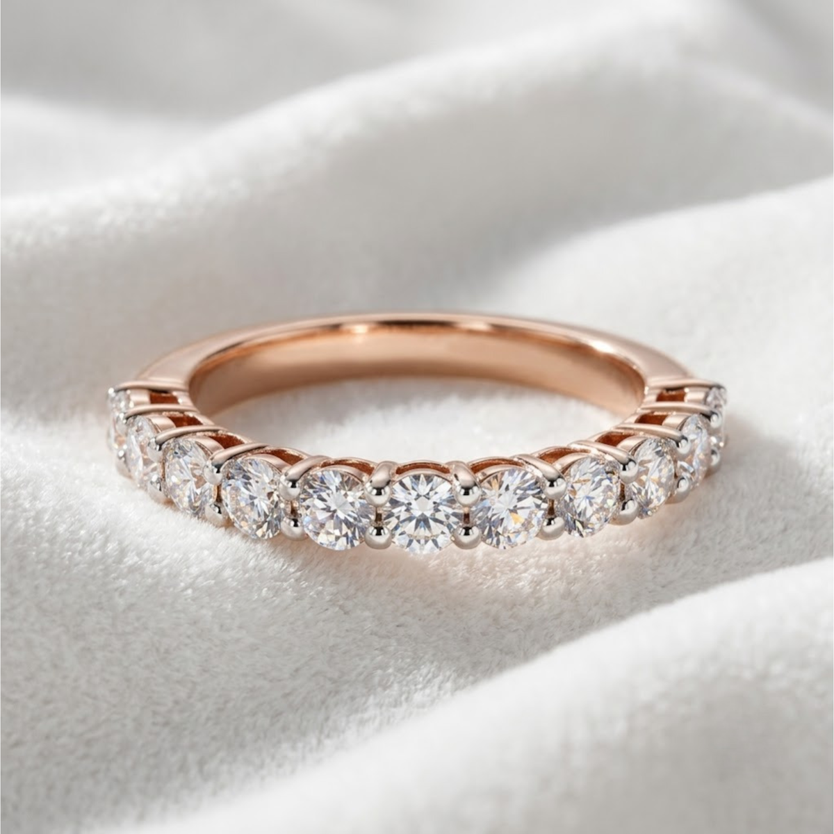 1,05 Karat im Labor gezüchteter Diamant 14K Roségold Ehering