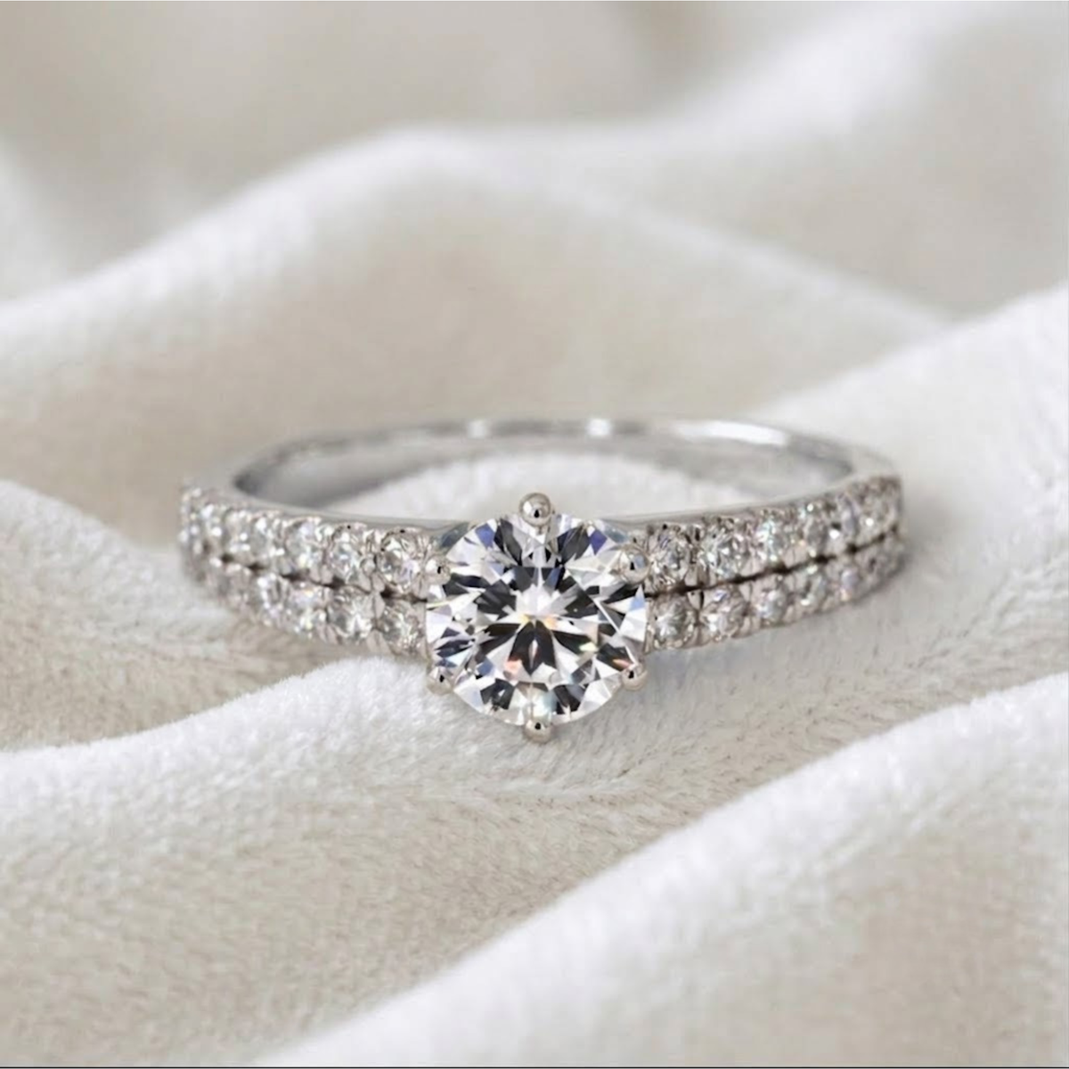 Round Cut Lab Grown Diamond Solitaire Engagement Ring