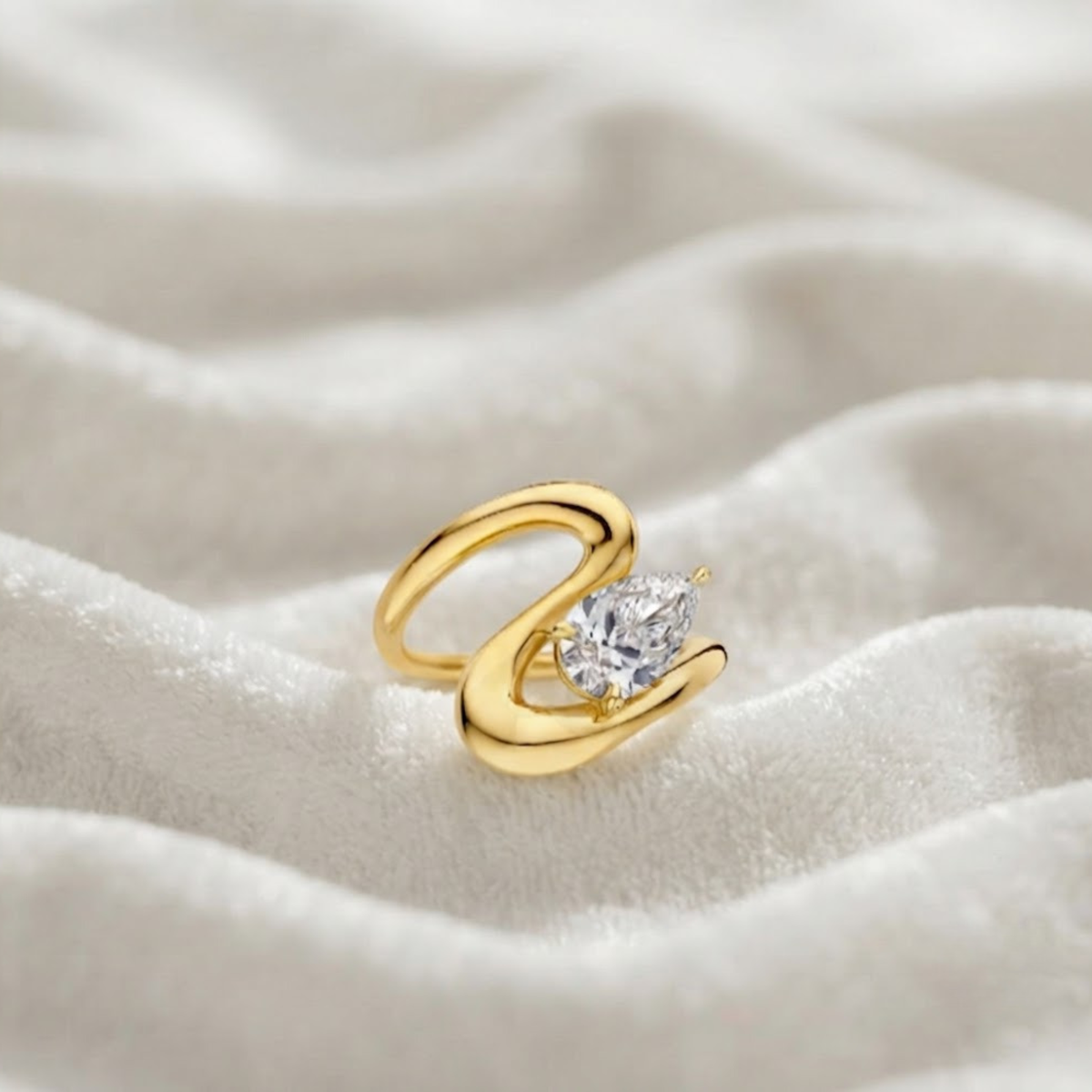 Lab Grown Diamond Curved Proposal Ring