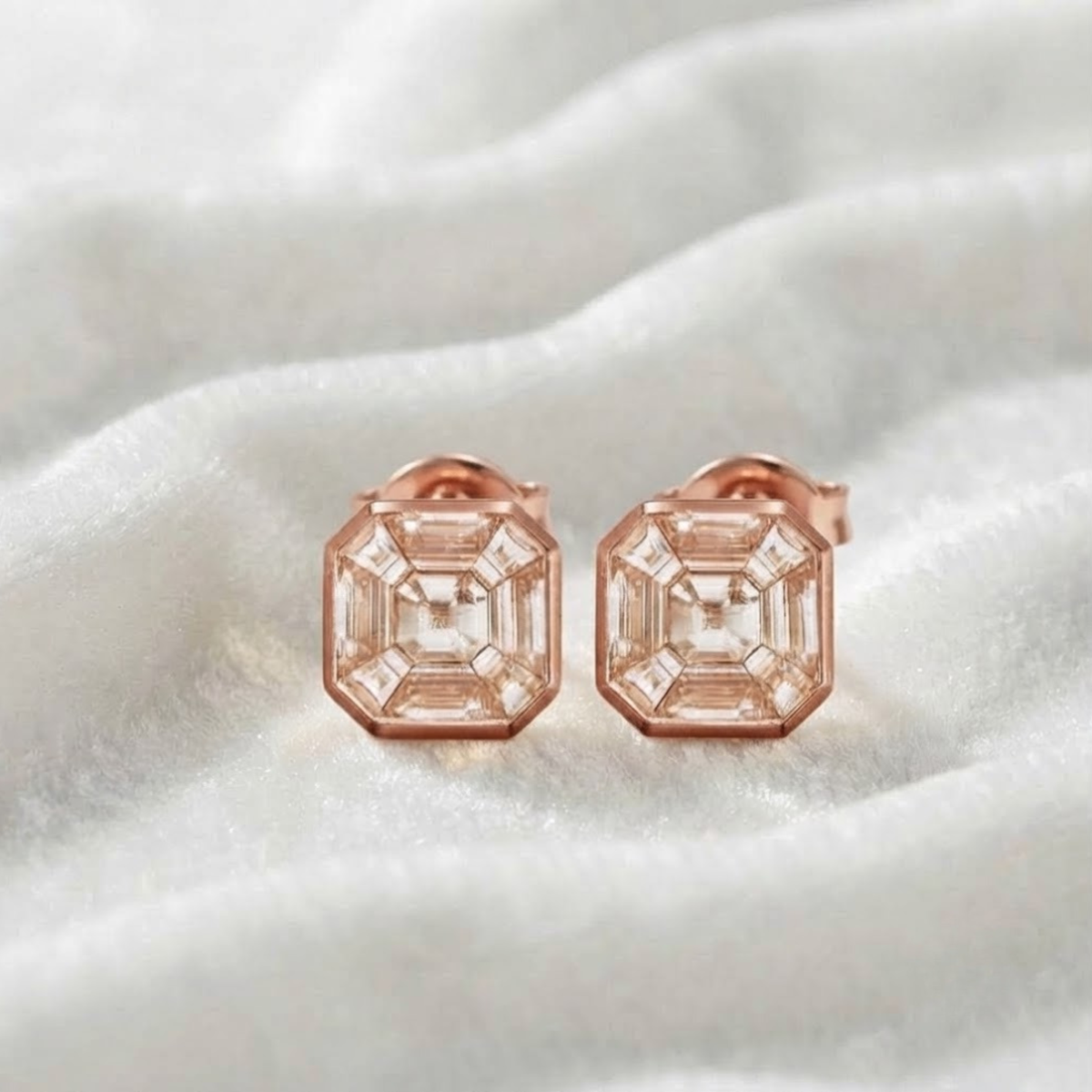 5.00 Karat Asscher Schliff im Labor gezüchteter Diamant 14K Gold Bezel Set Ohrringe