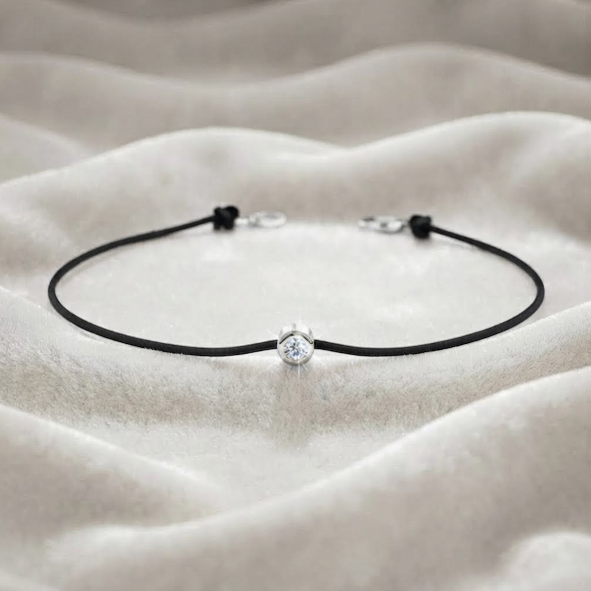 Solitaire Bezel Diamond Thread Bracelet