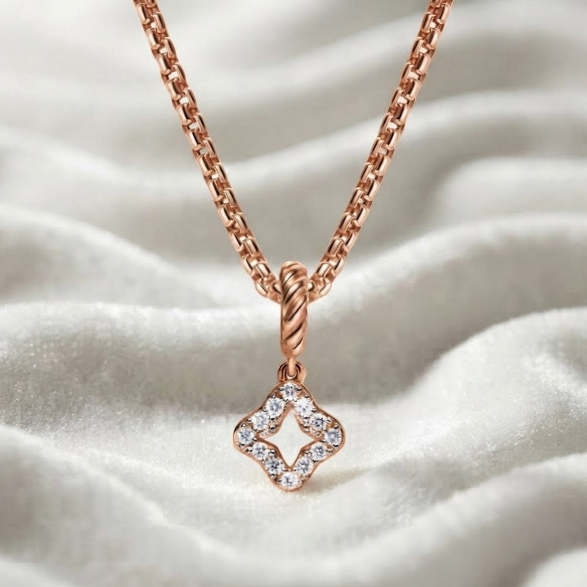 Leaf Clover with Diamond Necklace