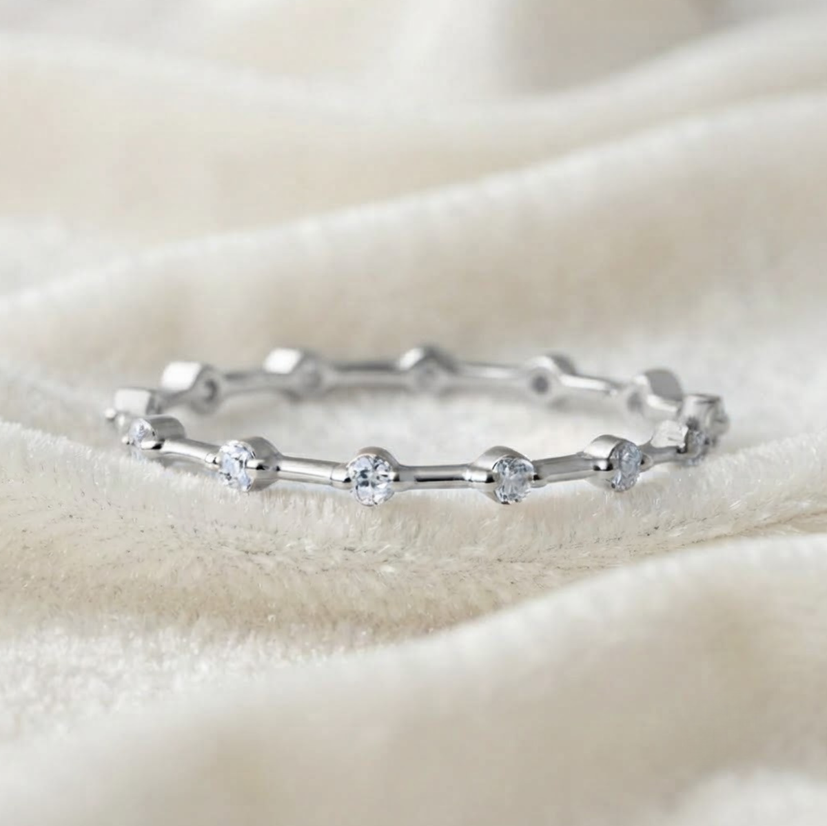Floating Bubble Diamond Wedding Band