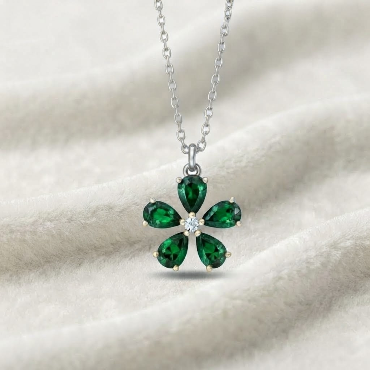 Flower Diamond  May Emerald Necklace