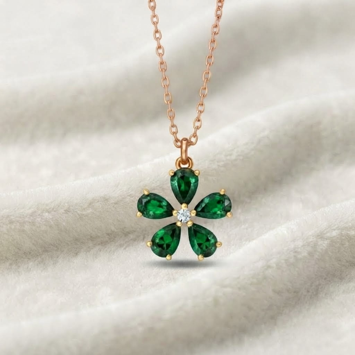 Flower Diamond  May Emerald Necklace