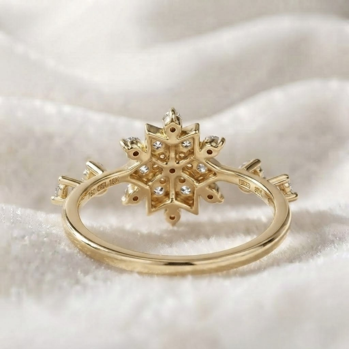 Minimalist Snow Flower Cluster Ring