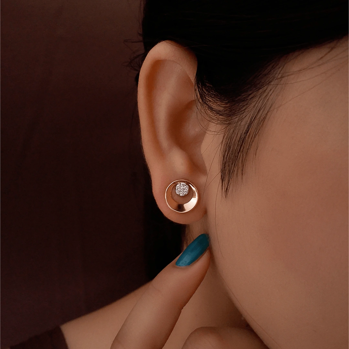 Round Diamond Circle Stud Earrings