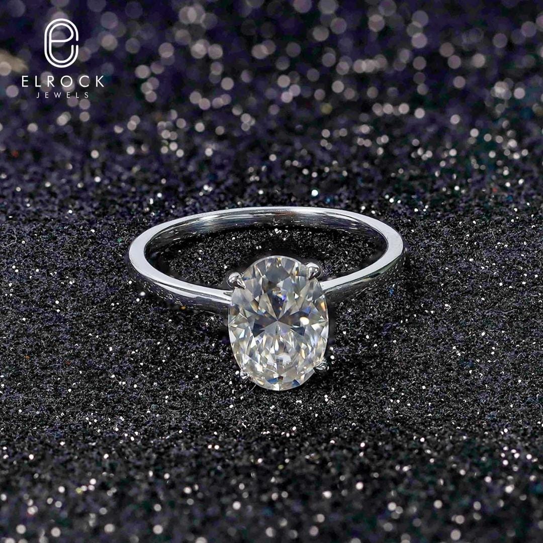 Oval Diamond Ring