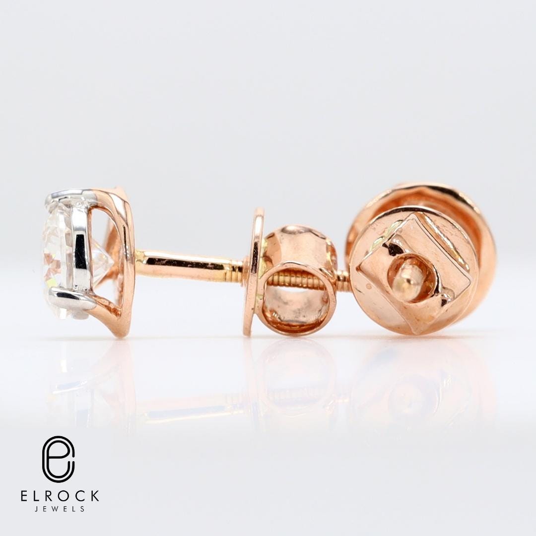 Round Diamond Studs