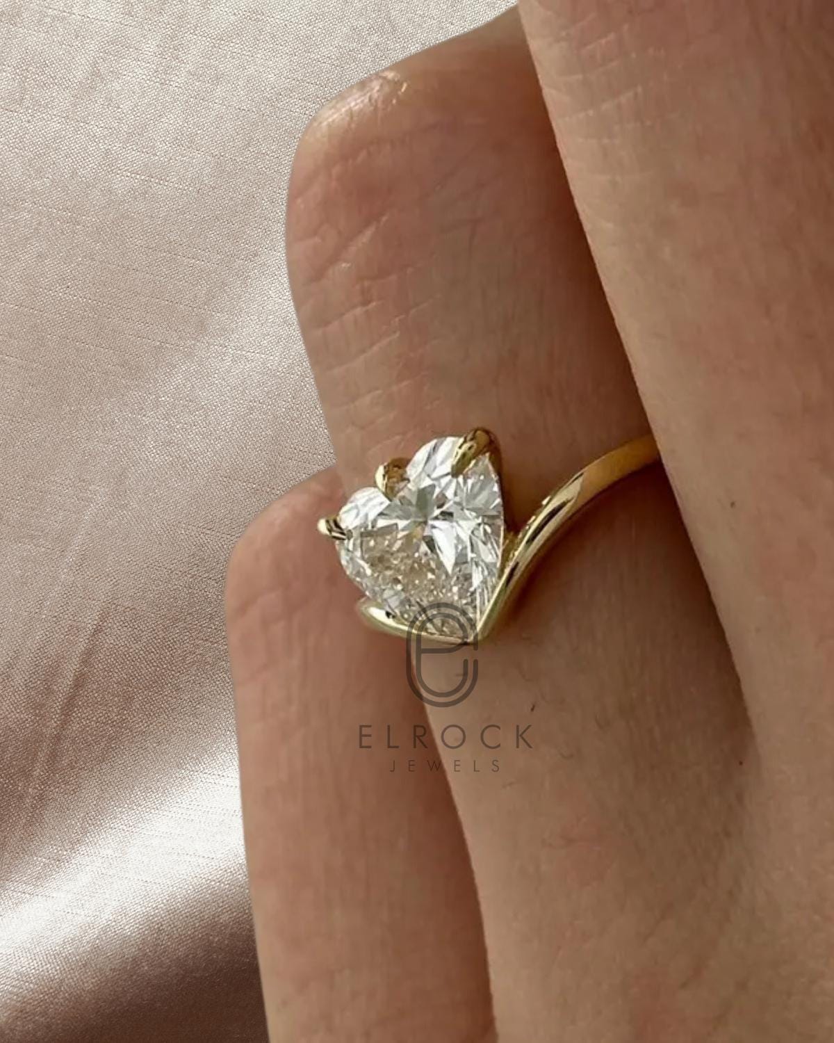 14K Gold 2 Carat Heart Shape Unique Solitaire Ring