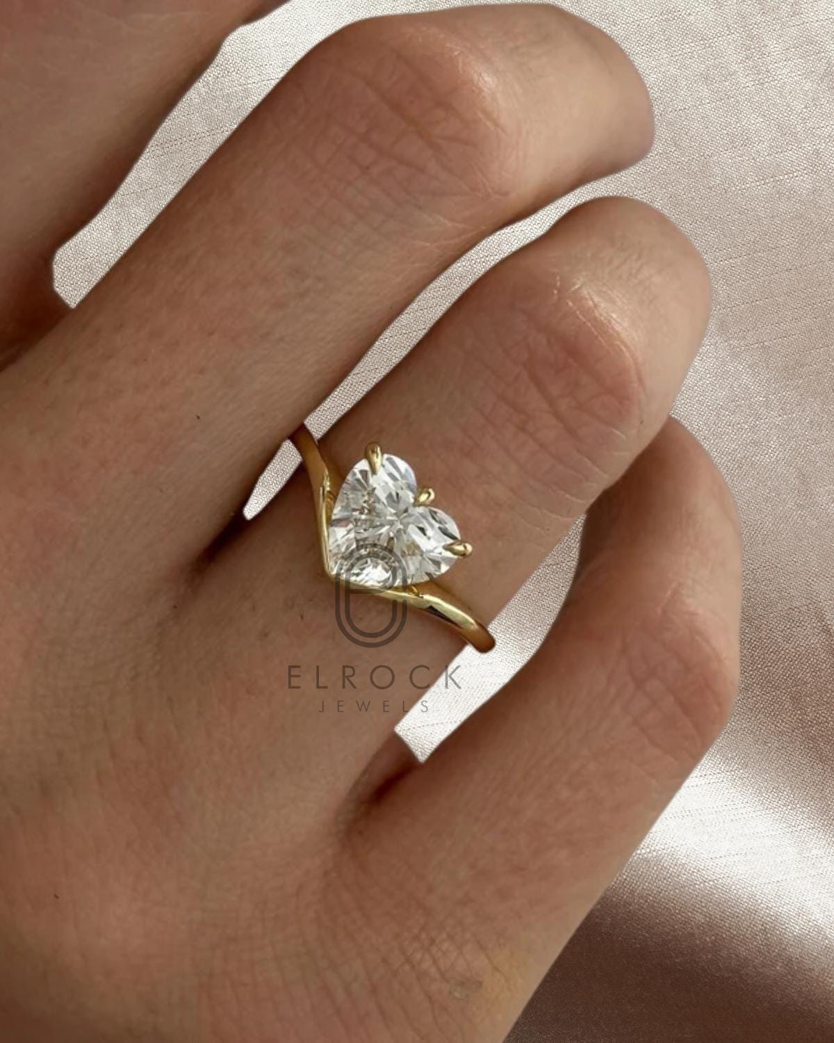 14K Gold 2 Carat Heart Shape Unique Solitaire Ring