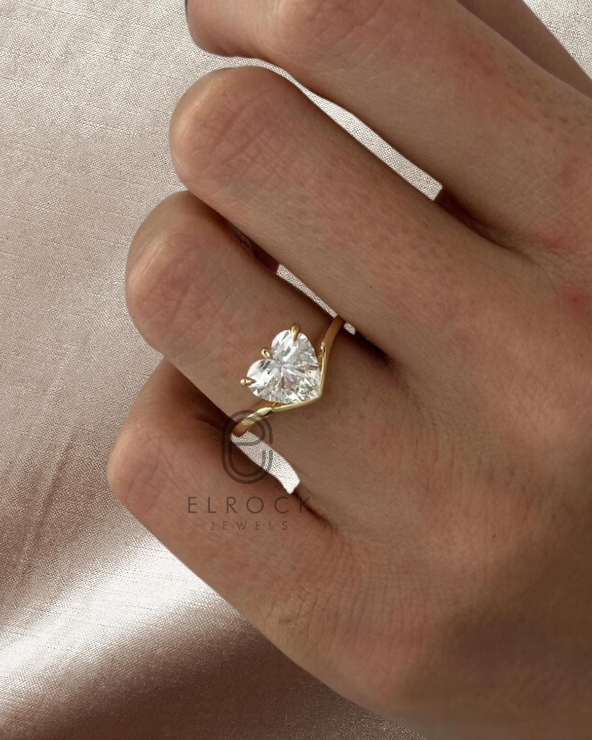 14K Gold 2 Carat Heart Shape Unique Solitaire Ring