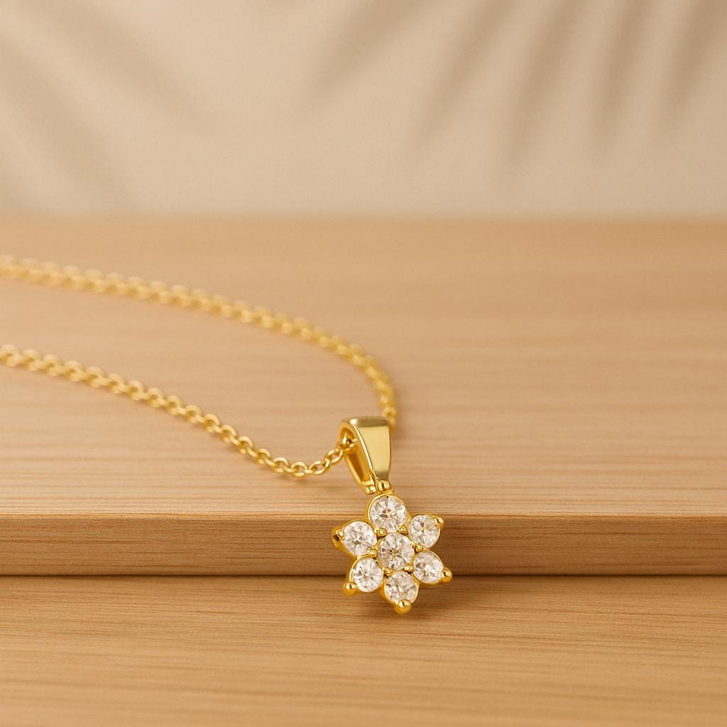 Gold Diamond Flower Necklace in 14K Gold for Woman/ Diamond Flower Pendant/ The Mom/ Gifts for Her/ Mothers Day Gift/ Birthday Gifts for Her