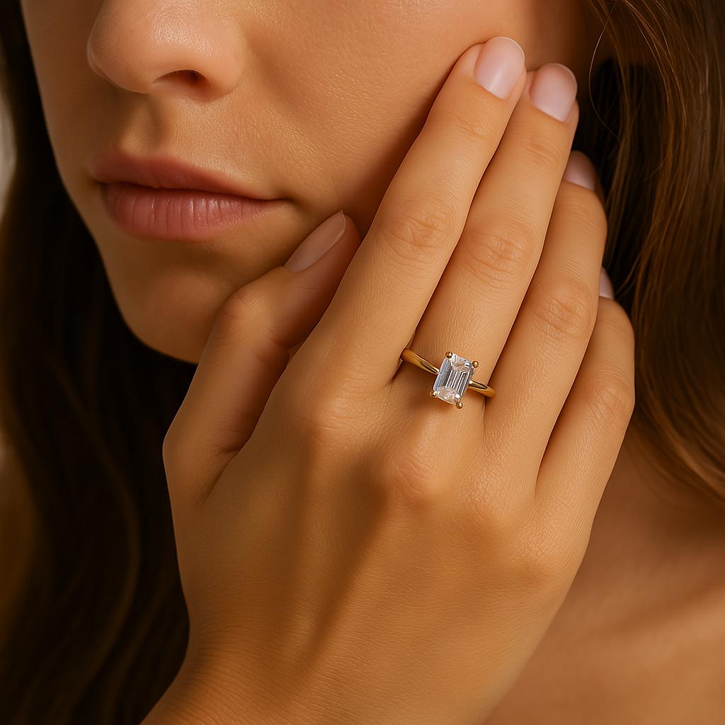14K Gold 4 Cara Emerald Cut Diamond Solitaire Engagement Ring