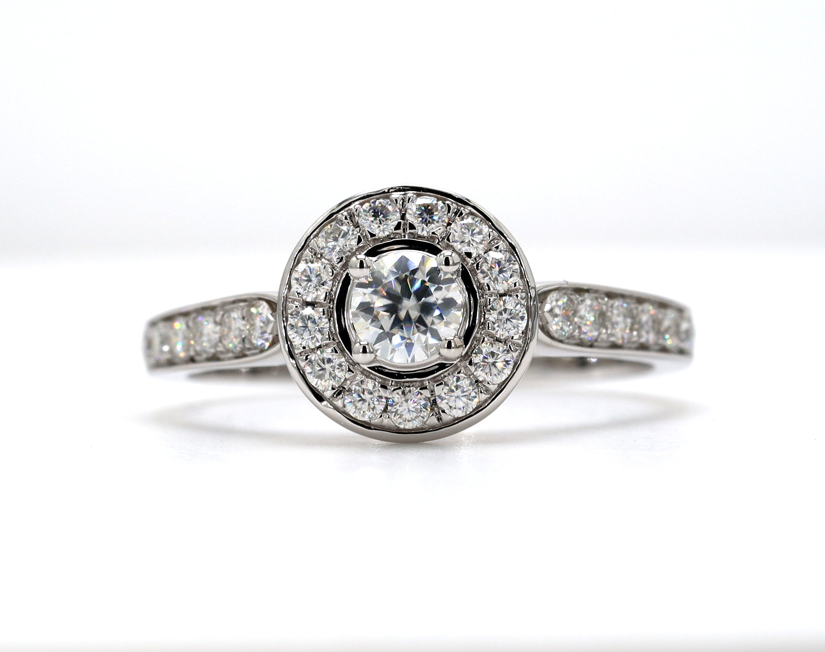 14K Gold Round Cut Lab Grown Diamond Engagement Ring